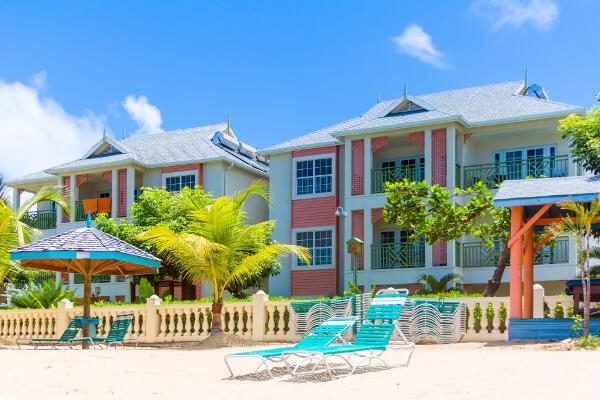 Bay Gardens Beach Resort & Spa